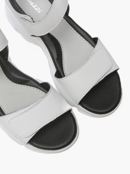 Босоножки Shuzzi 0562000075