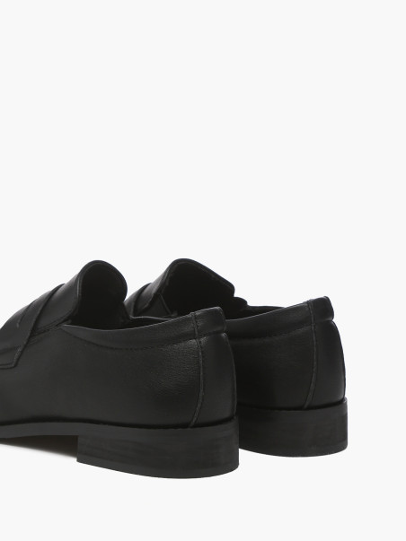 Лоферы Shuzzi 0562000269