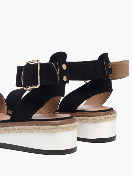 Босоножки DEEZEE 1067000146