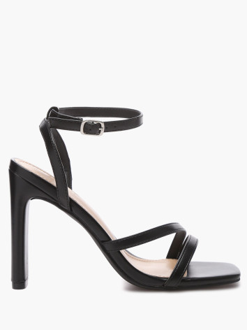 Босоножки DEEZEE