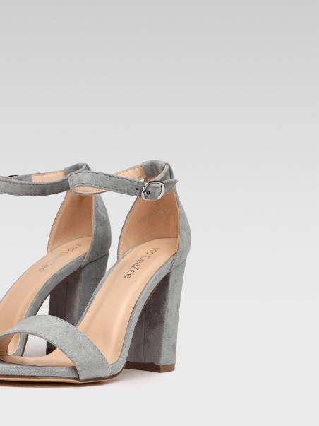 Босоножки DEEZEE 106718077