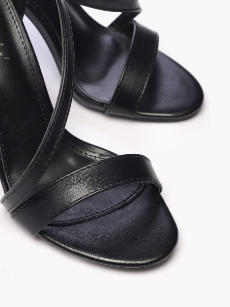 Босоножки Enjoin' 111027