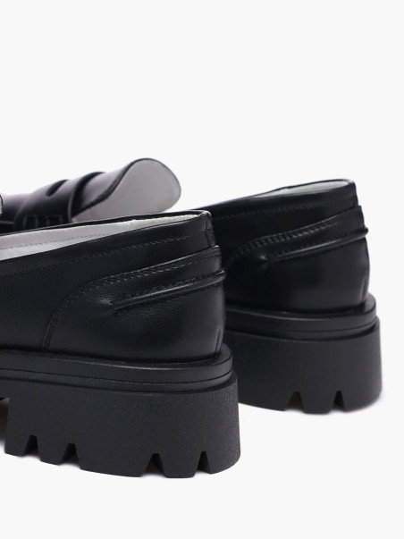 Лоферы Shuzzi 1213000026