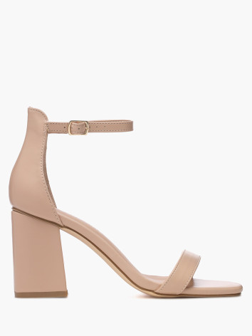 Босоножки LA BOTTINE SOURIANTE 