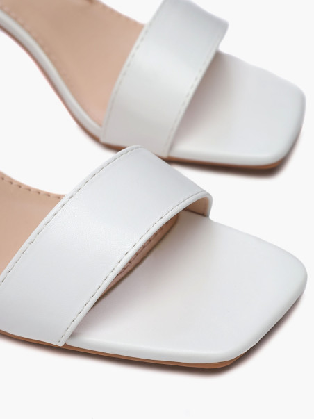 Босоножки LA BOTTINE SOURIANTE  1463000337