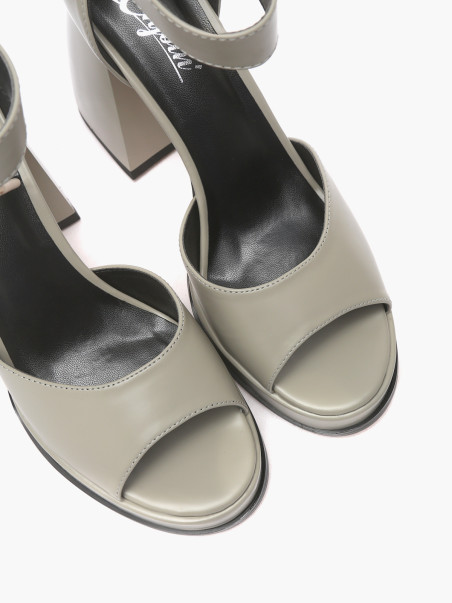 Босоножки Enjoin' 1510000210