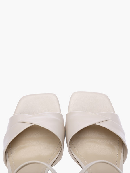 Босоножки O.LIVE naturalle 1646002559