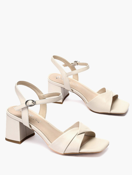 Босоножки O.LIVE naturalle 1646003611