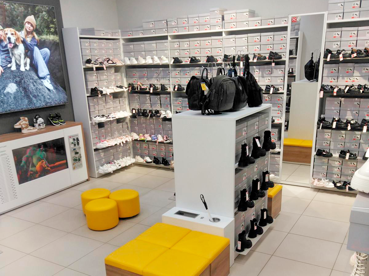 MEGATOP  "Аутлет" ул. Долгобродская, 30