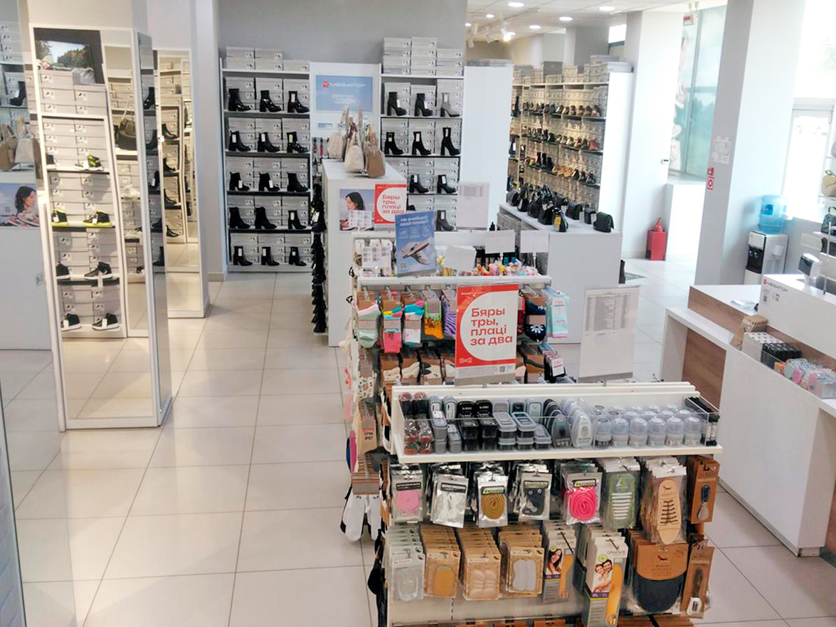 MEGATOP  "Аутлет" ул. Долгобродская, 30