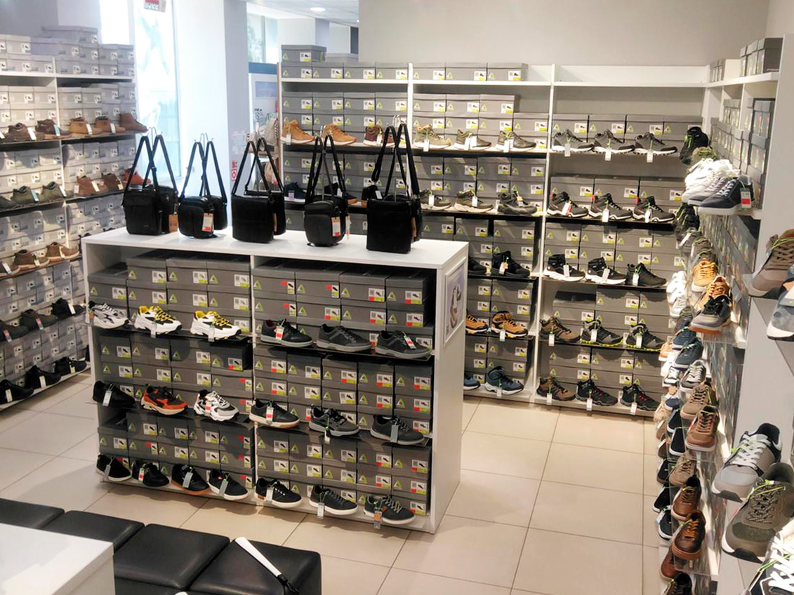 MEGATOP  "Аутлет" ул. Долгобродская, 30